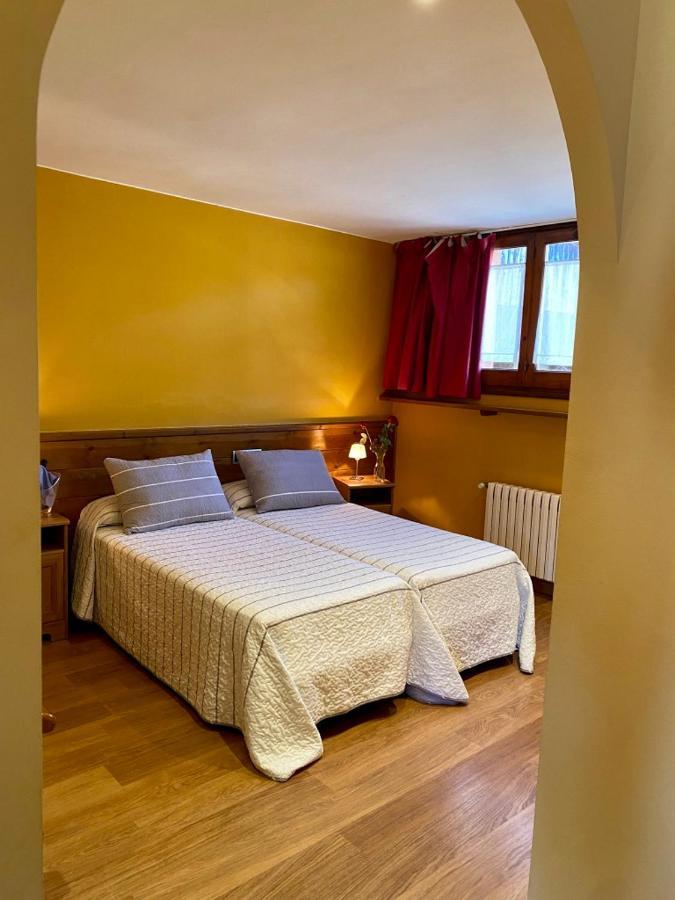 Campalans Hotel Rural Bungalows Mobilhomes Borredá Dış mekan fotoğraf